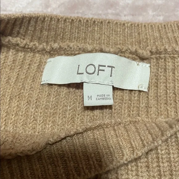 LOFT Women’s Short Sleeve Ribbed Brown Crew Neck Sweater - Picture 2 of 5